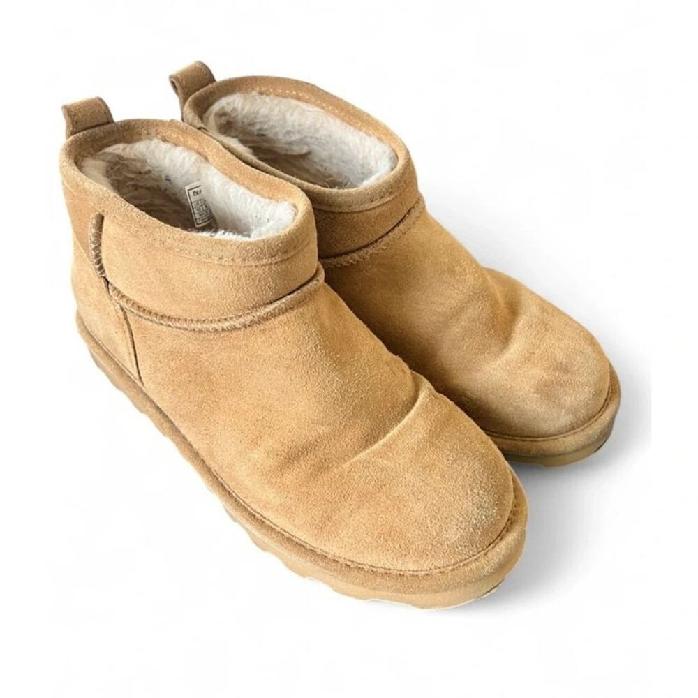 Bearpaw Short Suede Boots